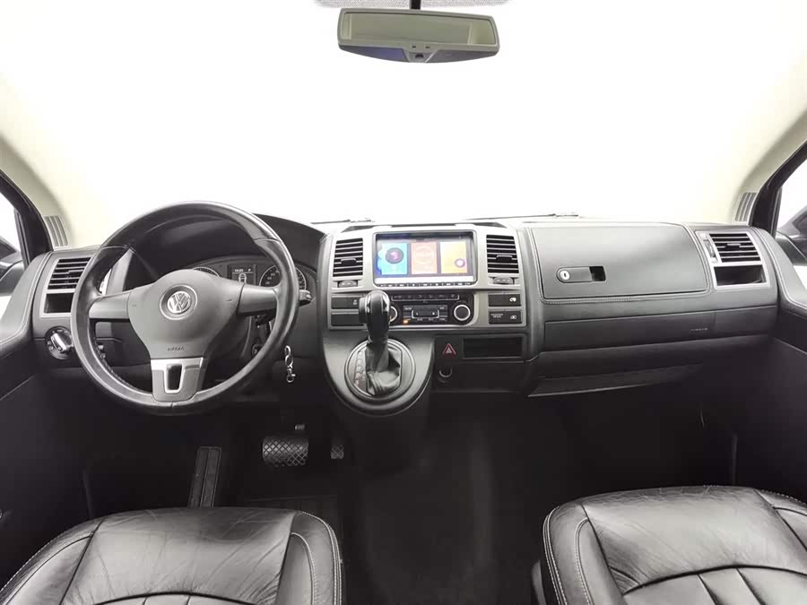 Volkswagen Caravelle 2016 car image #25