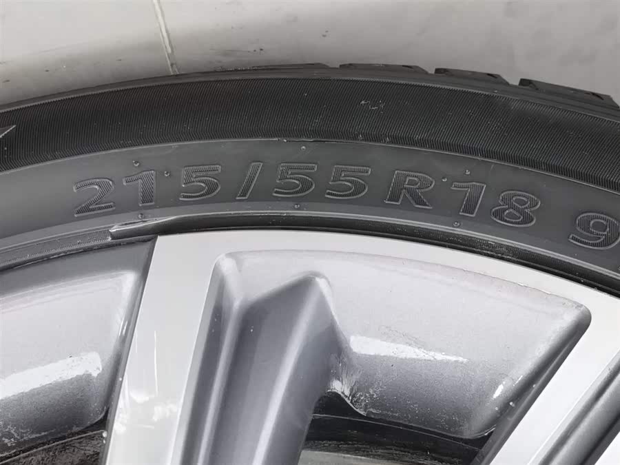GEELY Coolray 2019 car image #25