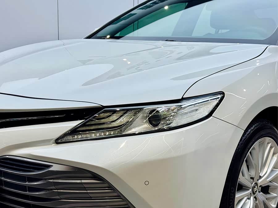 Toyota Camry 2018 car image #25