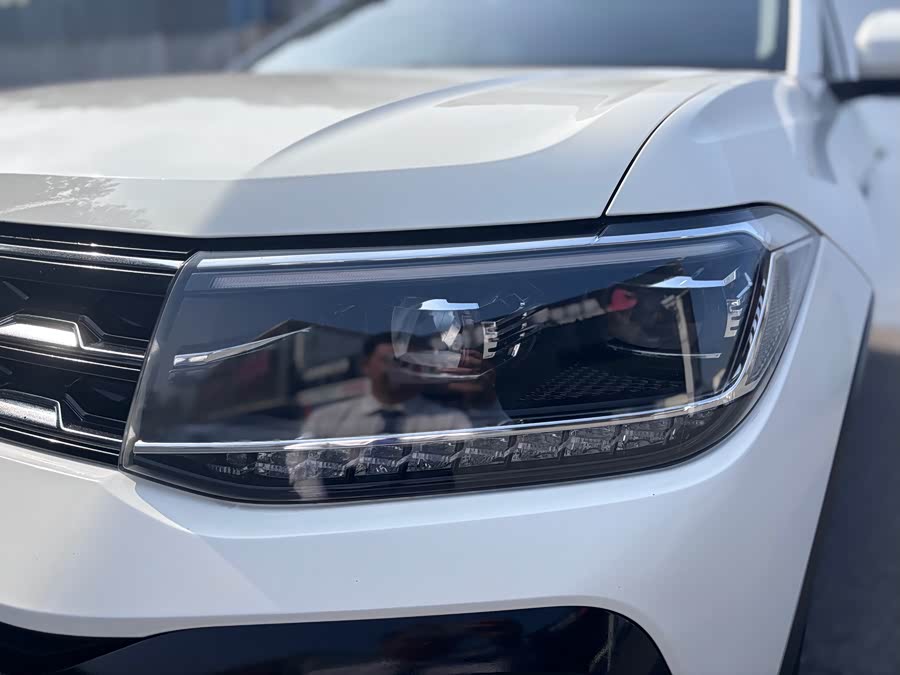 Volkswagen T-Cross 2020 car image #25