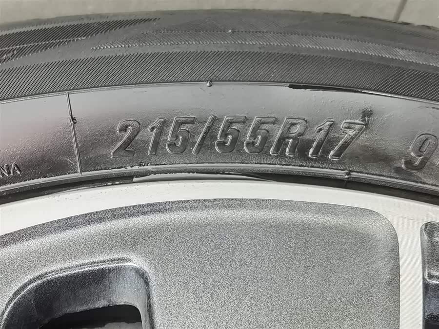 Suzuki S-Cross 2015 صورة سيارة #25