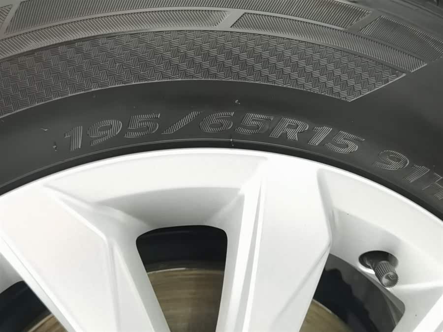 Volkswagen Bora 2024 car image #25