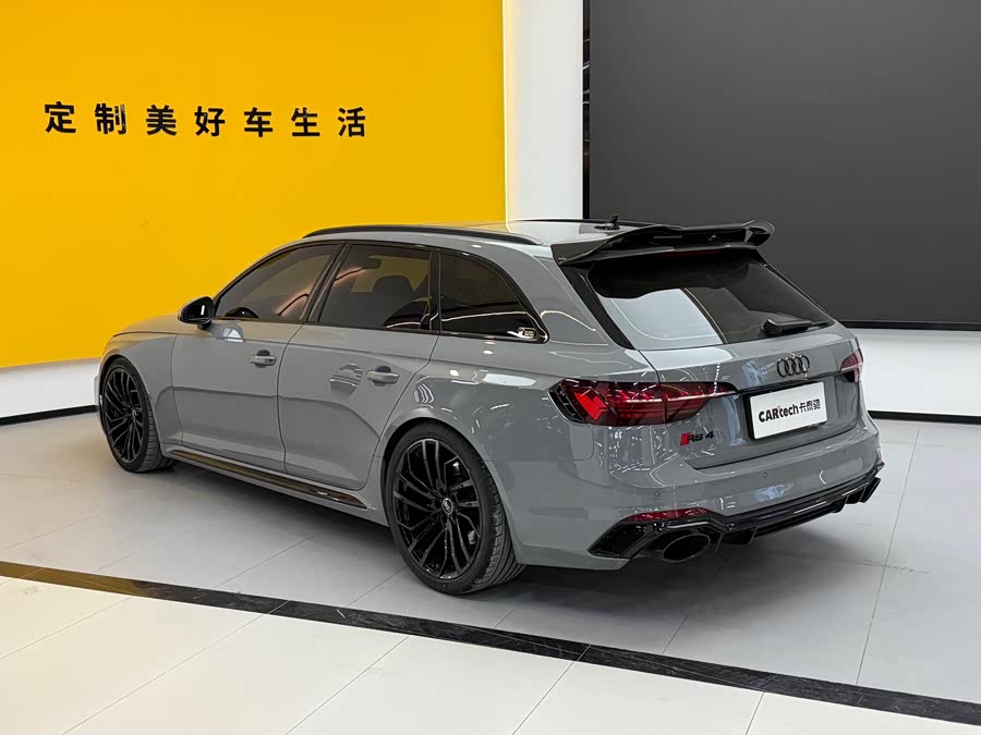 Audi RS 4 2023 #25 Audi RS 4 2023 immagine di auto #25