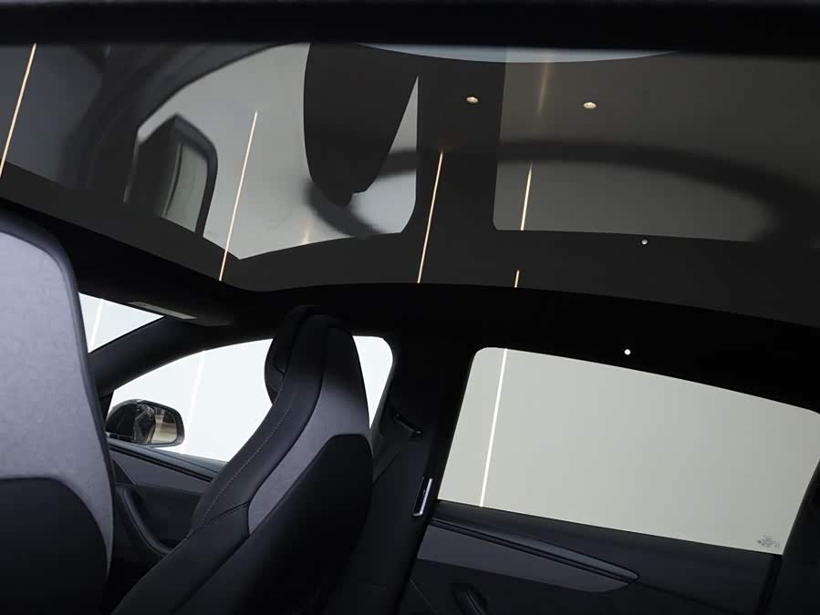 特斯拉 Model Y L 2025 汽车图片 #25