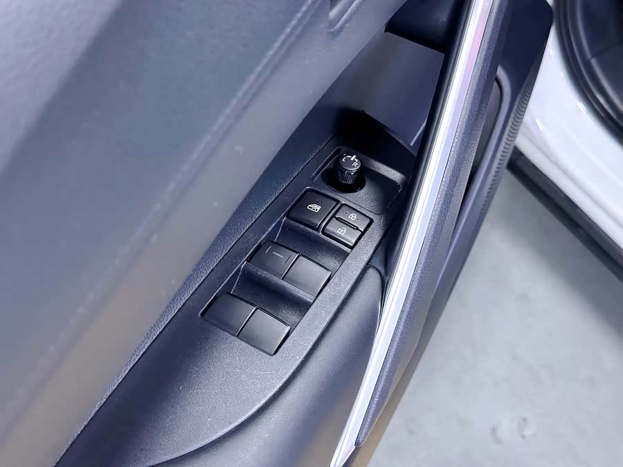 Toyota Corolla Cross 2024 car image #25