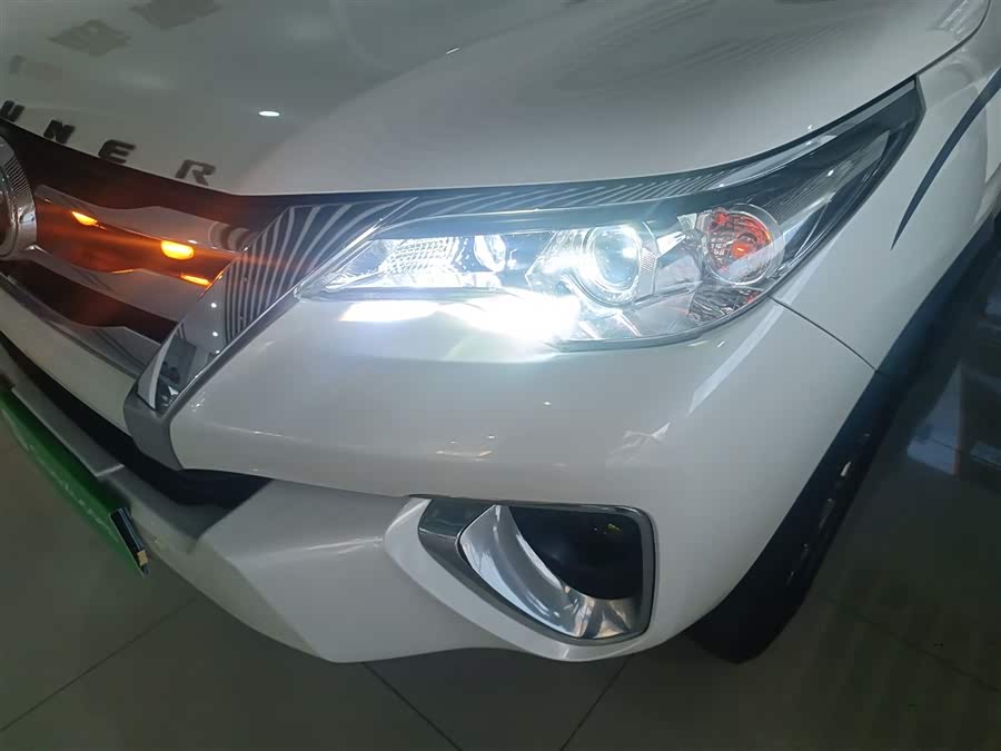 Toyota Fortuner 2019 car image #25