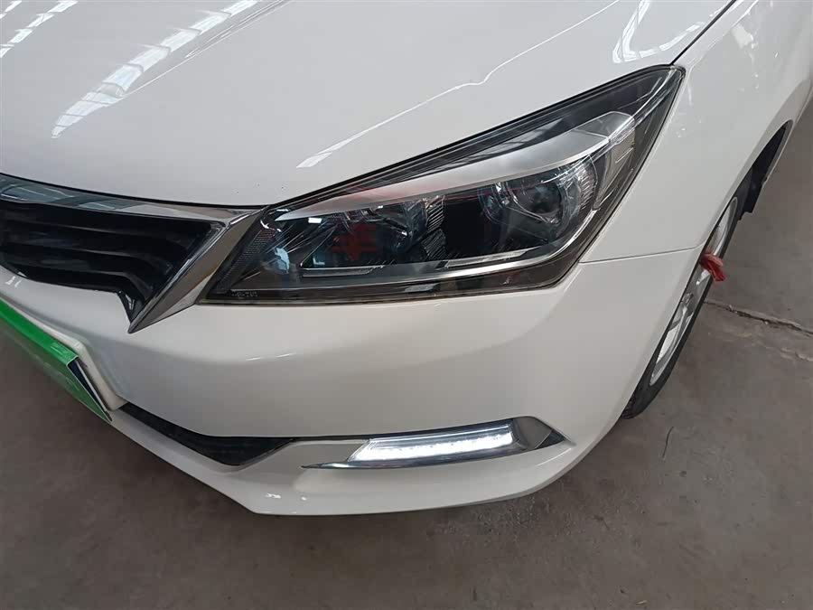 Changan Alsvin V7 2017 car image #25