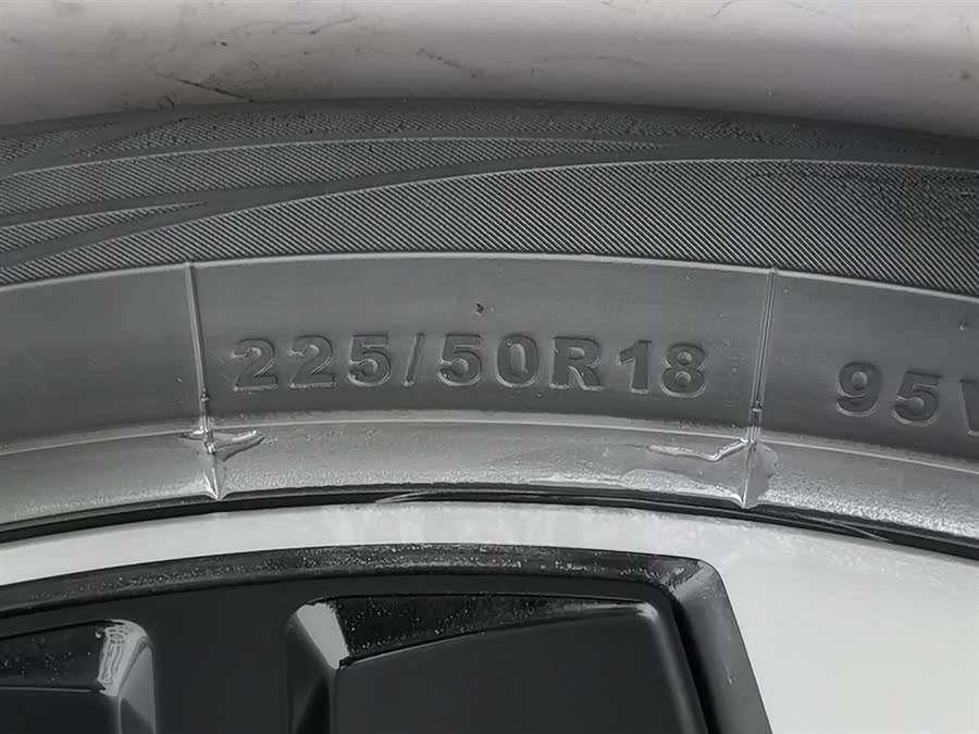 BYD Seal 2023 car image #25