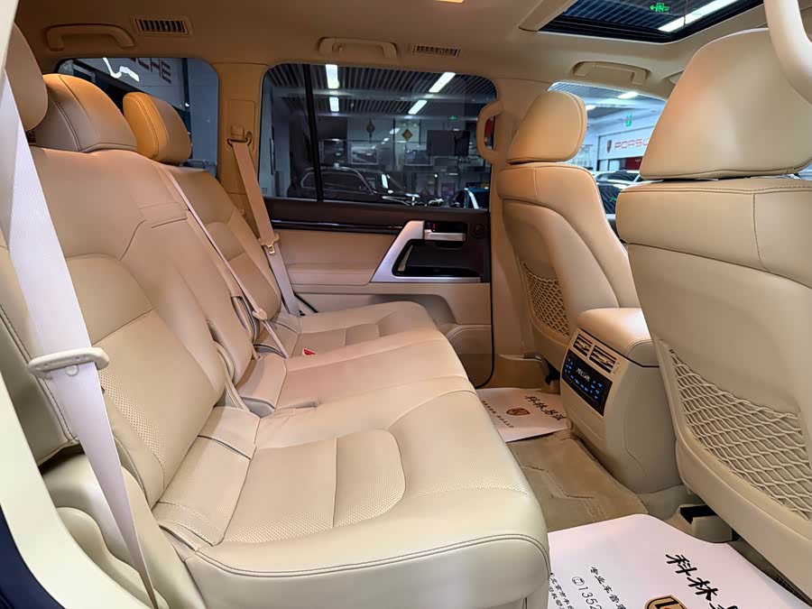 Toyota Land Cruiser 2016 immagine di auto #25