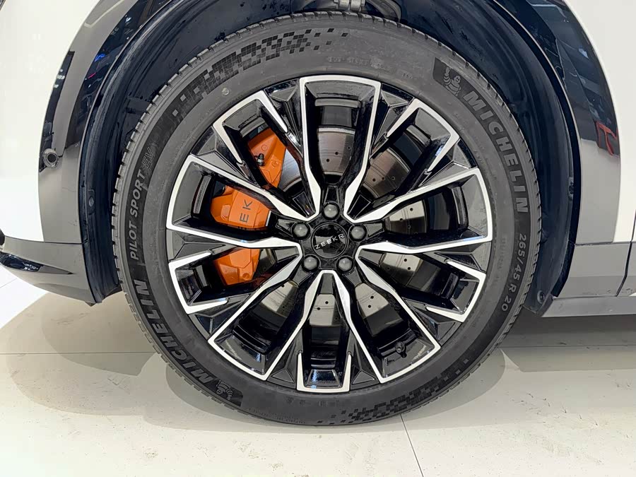 极氪 极氪7X 2024 汽车图片 #25