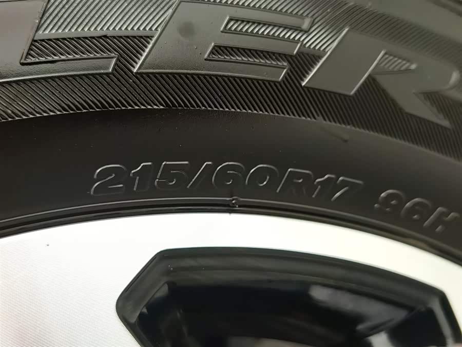 Toyota Frontlander 2024 car image #25