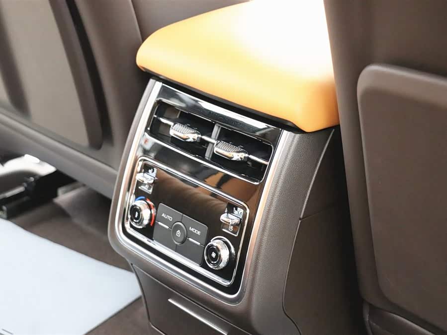 Tank 500 New Energy 2025 #25 Tank 500 New Energy 2025 car image #25