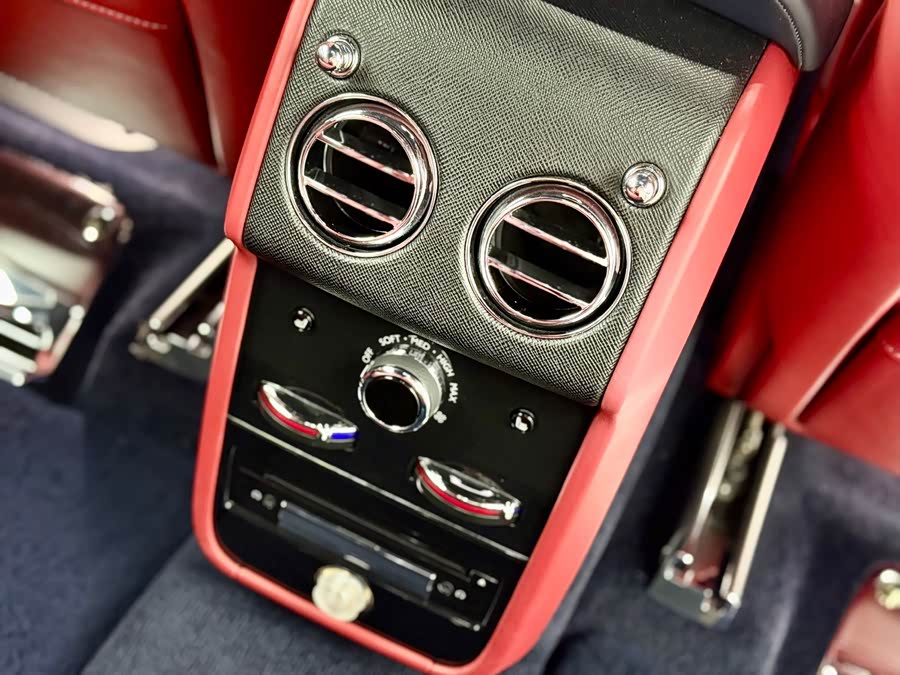 劳斯莱斯 库里南 2020 汽车图片 #25