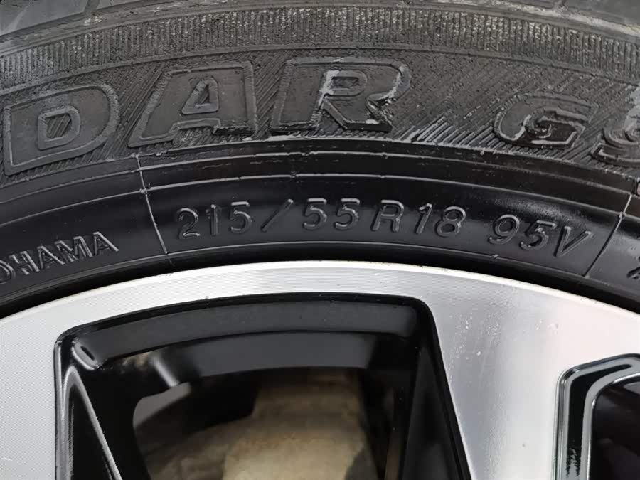 Forthing JOYEAR X5 2017 صورة سيارة #25