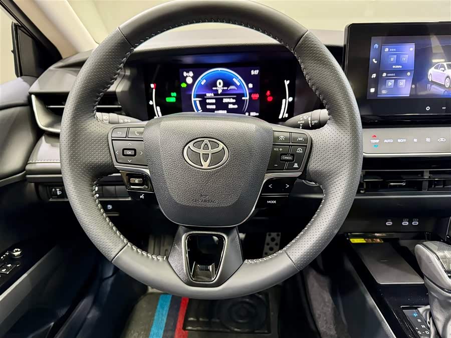 Toyota Camry 2025 car image #25