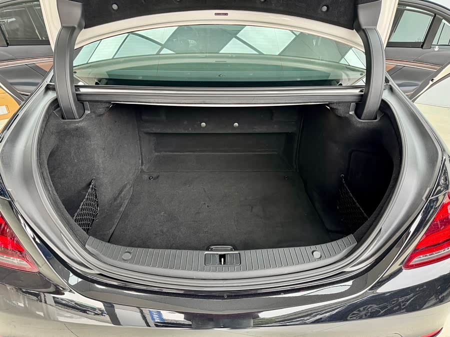 Mercedes-Benz S Class 2017 car image #25