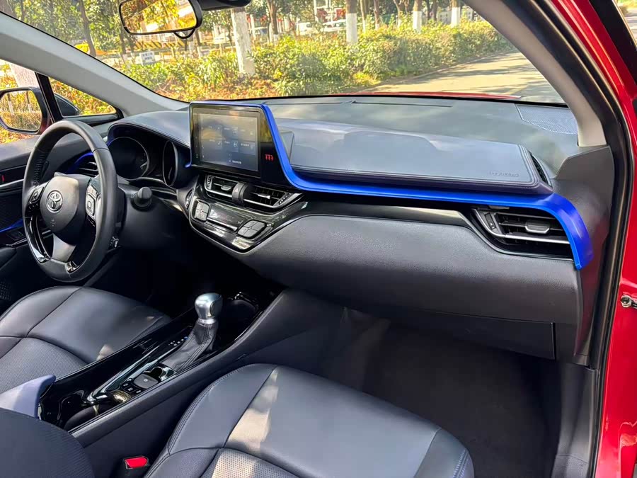 Toyota C-HR 2021 immagine di auto #25