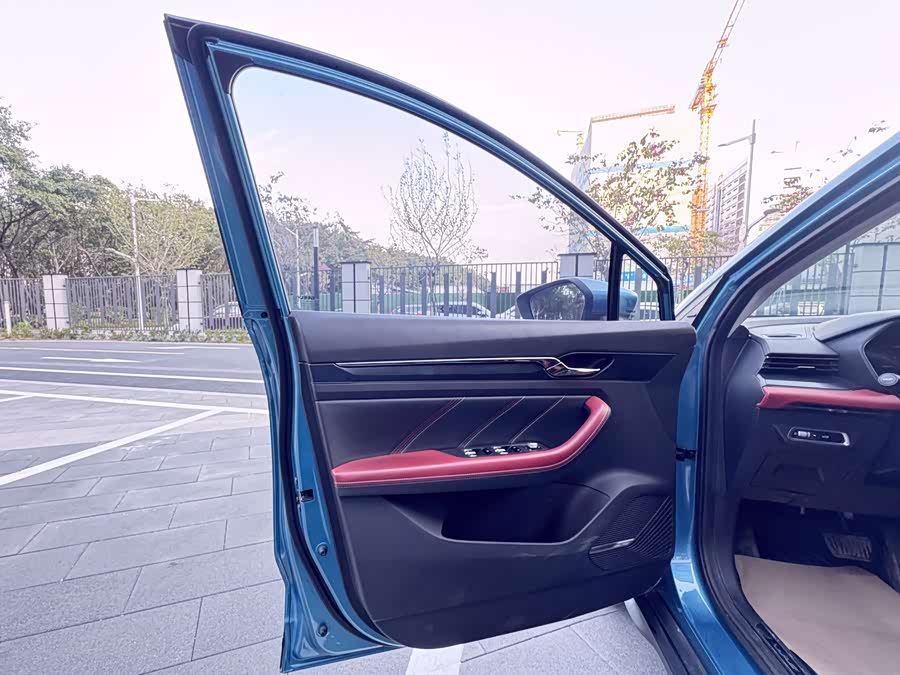 GEELY 2021 car image #25