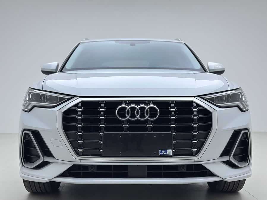 Audi Q3 2021 #25 Audi Q3 2021 car image #25