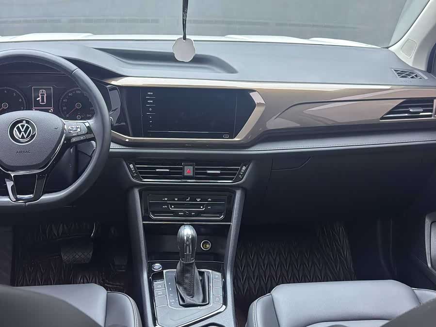 Volkswagen Tharu 2021 #25 Volkswagen Tharu 2021 car image #25