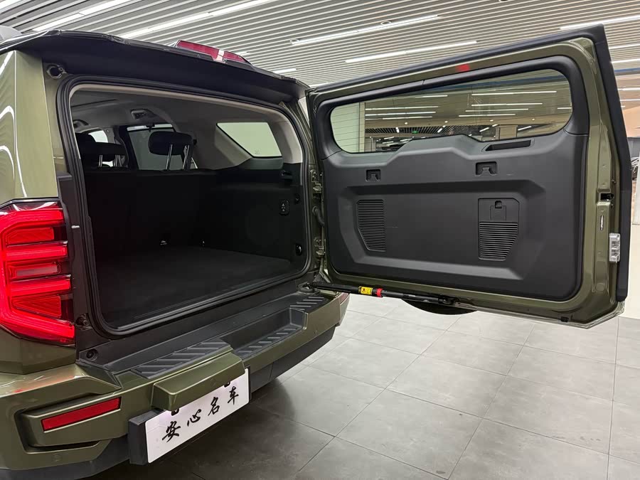 Tank 400 New Energy 2024 #25 Tank 400 New Energy 2024 car image #25