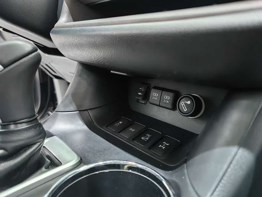 Toyota Highlander 2020 car image #25