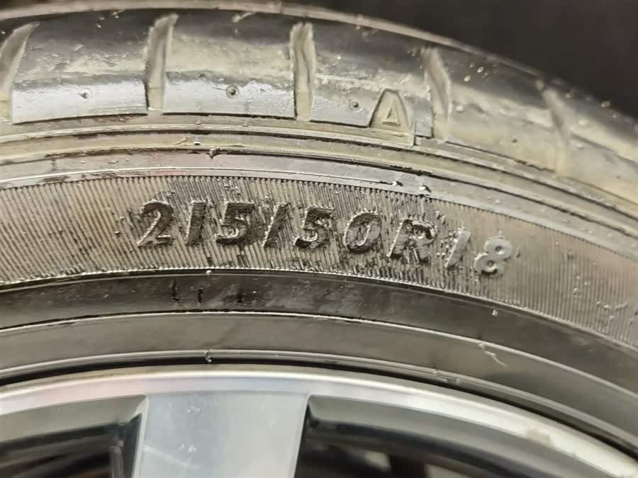 Skoda Karoq 2018 изображение автомобиля #25