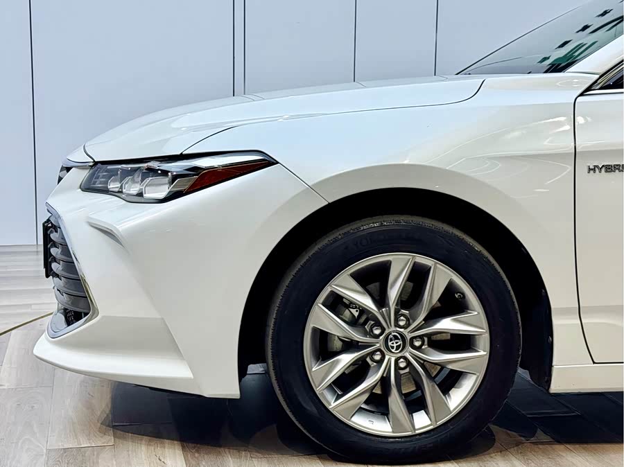 Toyota Avalon 2022 car image #25