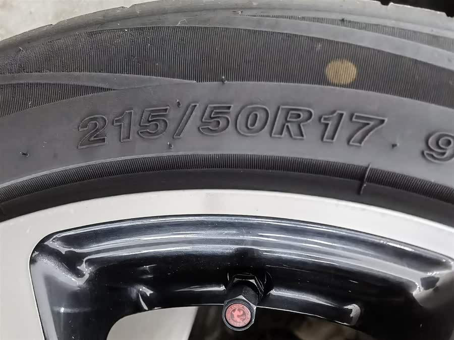 Roewe RX3 2019 изображение автомобиля #25