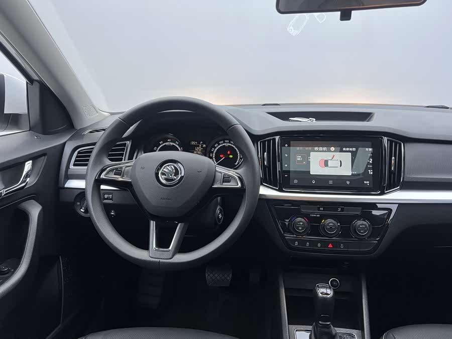 Skoda Kamiq 2024 imagen de coche #25