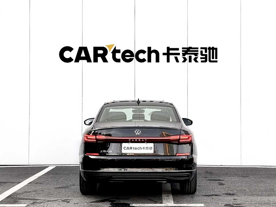 Volkswagen Passat 2025 immagine di auto #25