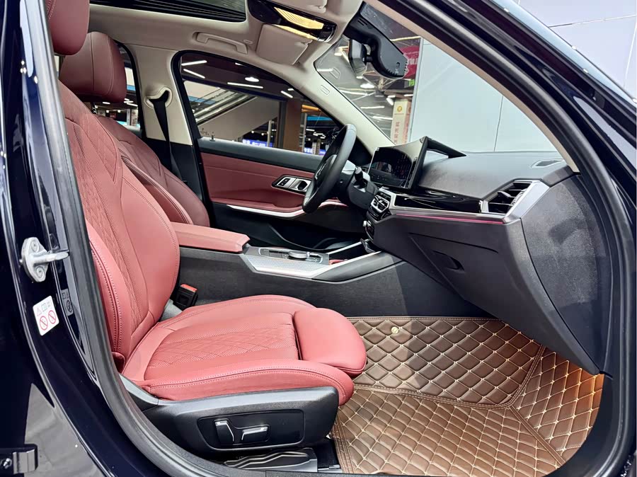 BMW i3 2023 car image #25