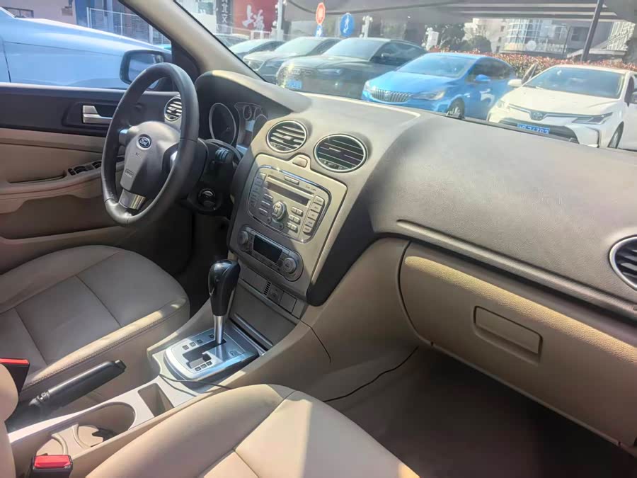 Ford Focus 2013 image de voiture #25