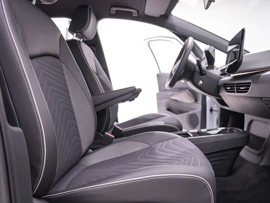 Volkswagen ID.3 2023 immagine di auto #25