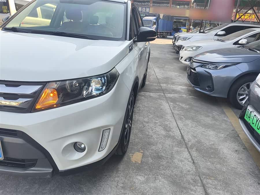 Suzuki Vitara 2016 car image #25