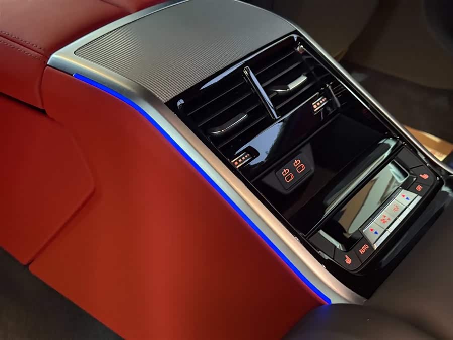 BMW 8 Series 2020 #25 BMW 8 Series 2020 immagine di auto #25