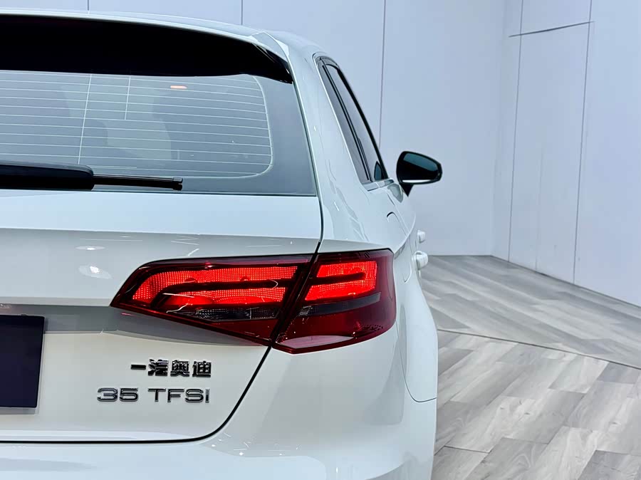 Audi A3 2016 car image #25