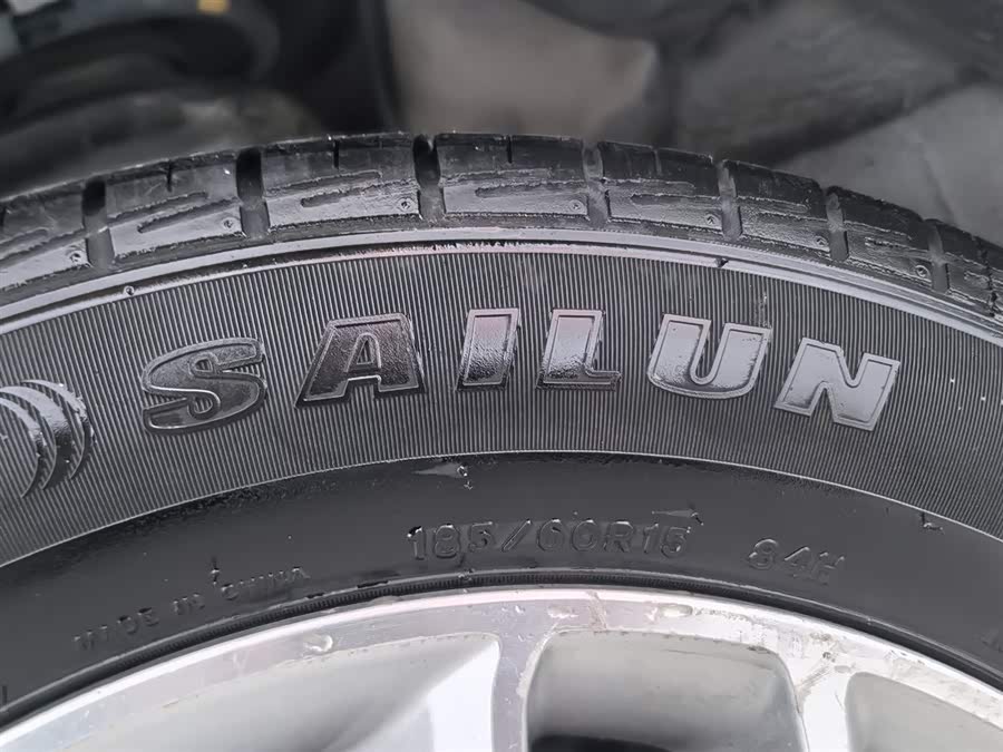 Soueast V3 Lingyue 2016 car image #25