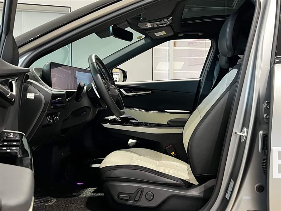 Kia EV6 2023 изображение автомобиля #25