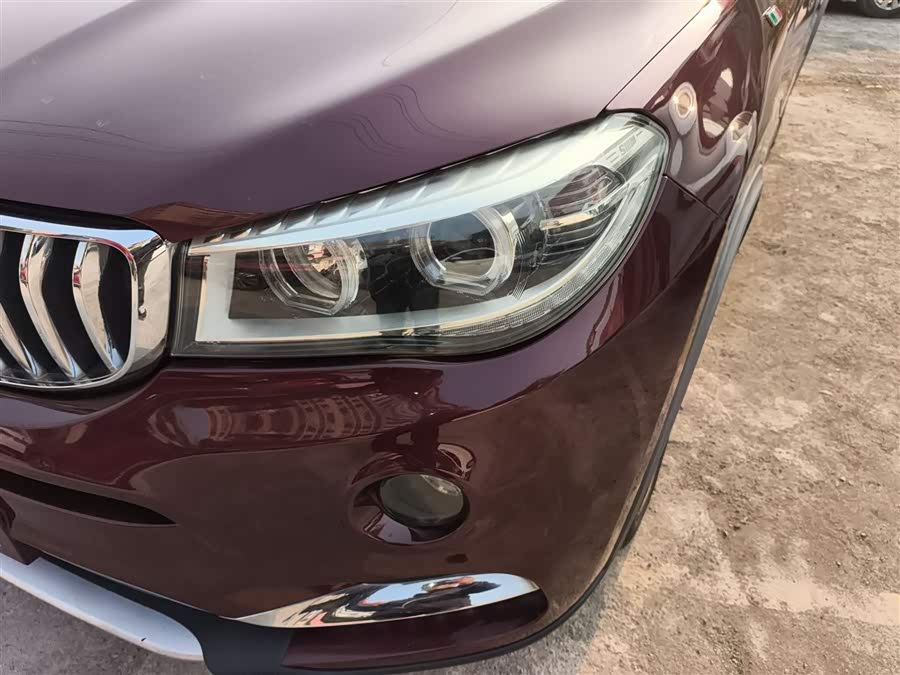 SWM X7 2018 изображение автомобиля #25