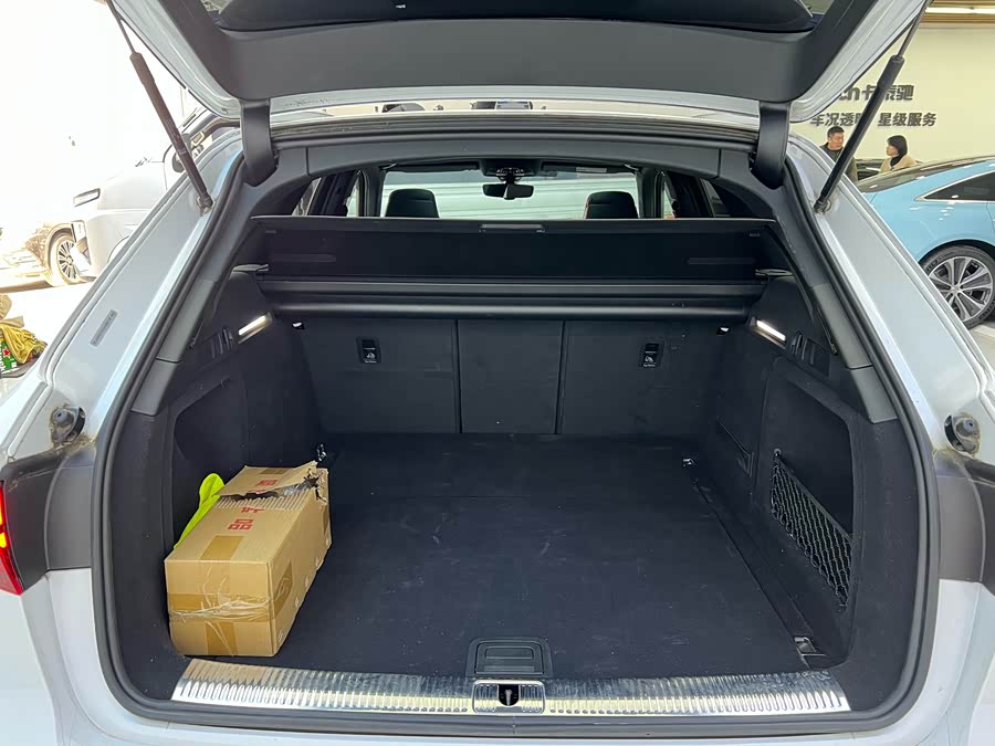 Audi RS 4 2022 #25 Audi RS 4 2022 immagine di auto #25