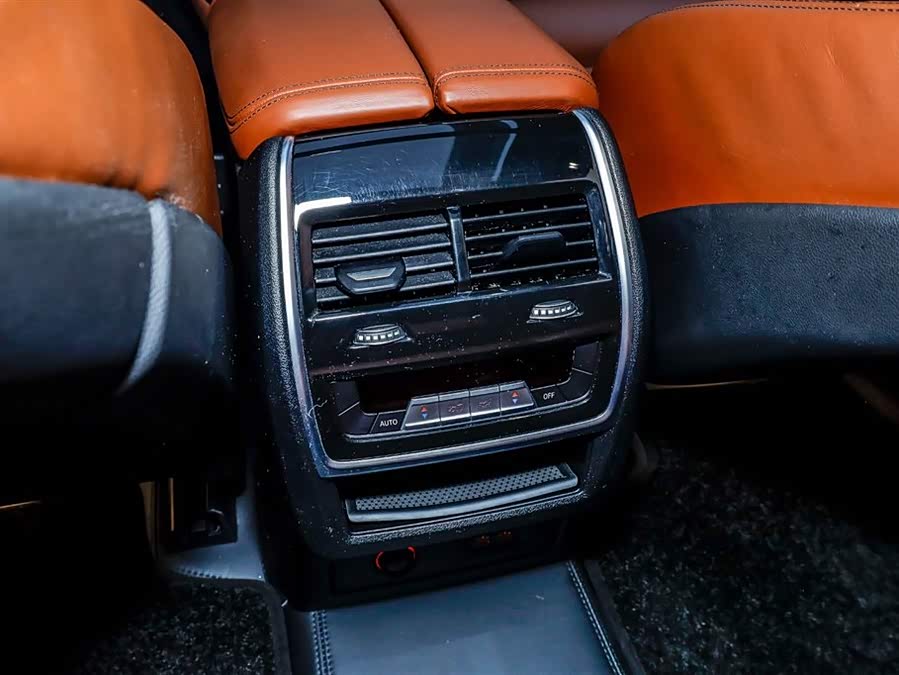 BMW X7 2022 immagine di auto #25