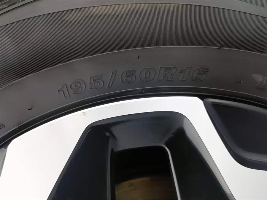 BYD Dolphin 2022 car image #25