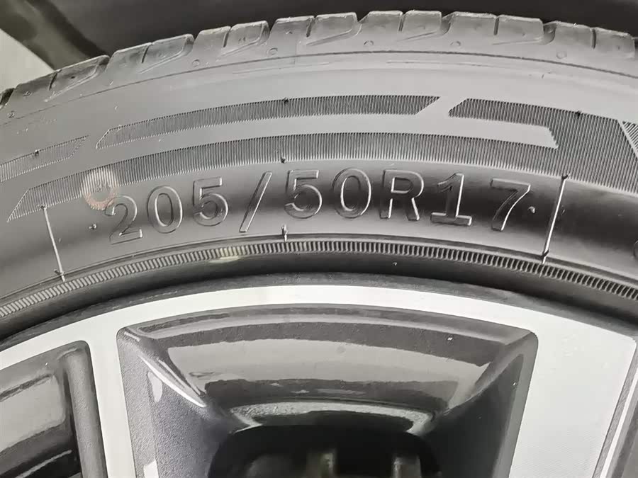 GEELY Emgrand 2023 car image #25