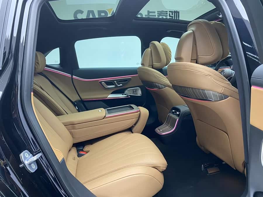 Mercedes-Benz E Class 2024 car image #25
