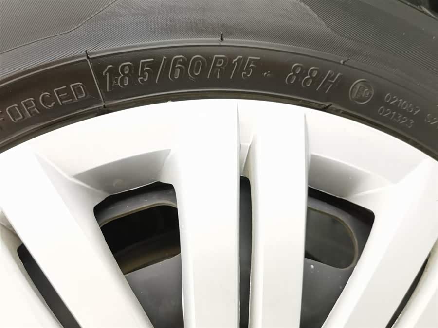 Volkswagen Polo 2018 immagine di auto #25