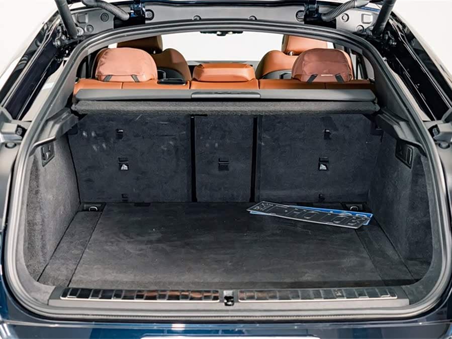 BMW X6 2024 car image #25