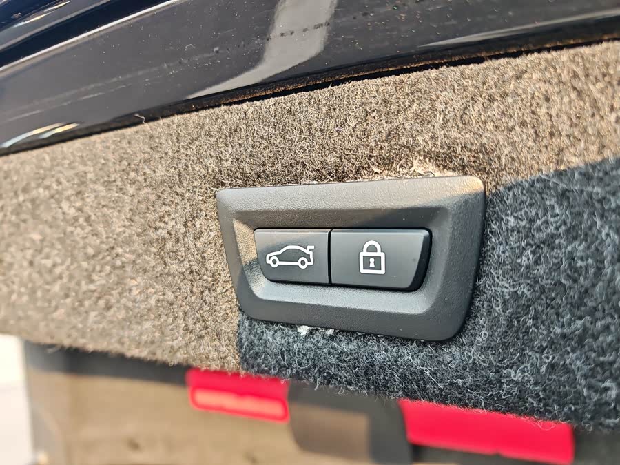 BMW M5 2020 car image #25