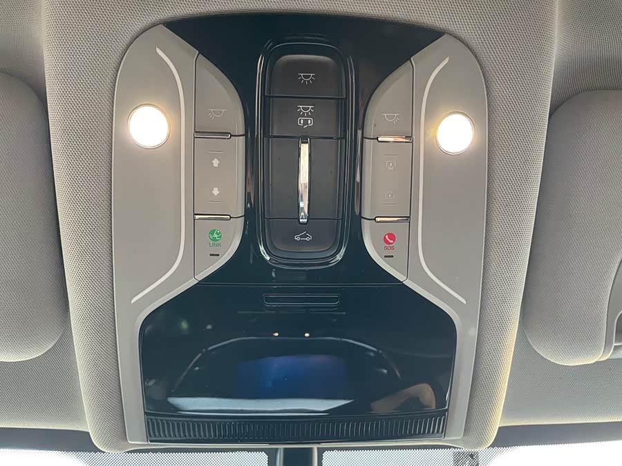 GAC Trumpchi GS8 2018 car image #25