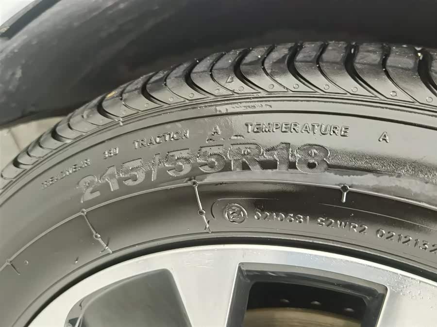 Volkswagen ID.3 2023 immagine di auto #25